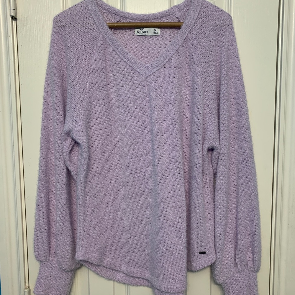 hollister v neck sweater